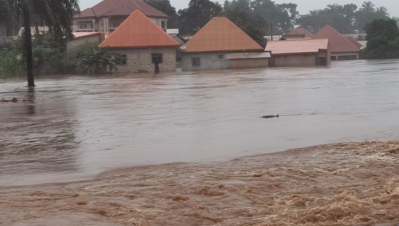 Inondations à Conakry : le bilan passe de 7 à 15 morts (ANGUS ...
